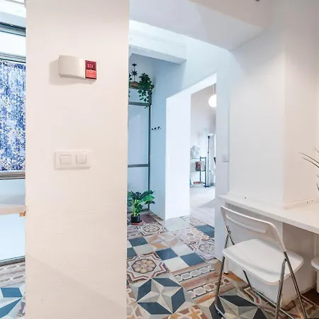 Alohamundi Hercules 01 Apartment Sevilla